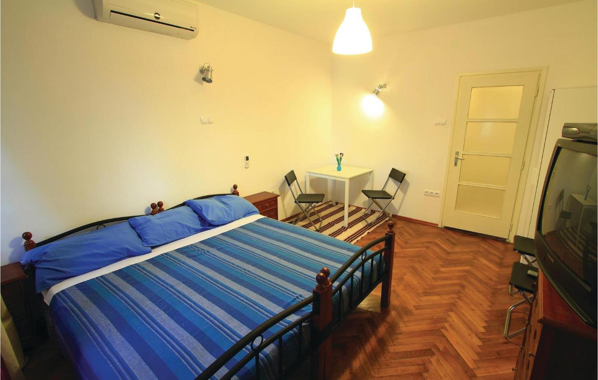 1 Bedroom Awesome Apartment In Πούλα Εξωτερικό φωτογραφία